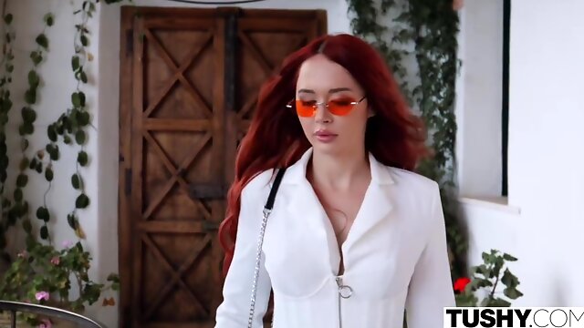 Purple Bitch Has Intense Assfucking With Hotel Manager