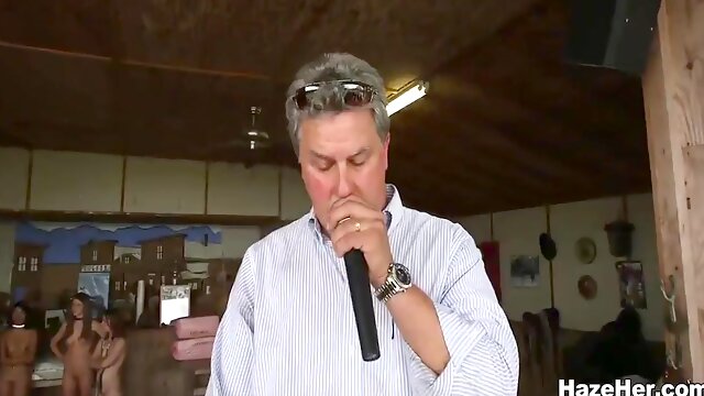 Lesbiennes, Extérieur