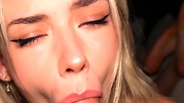 Shy girls tinder date turns into netflix & chill - Hope