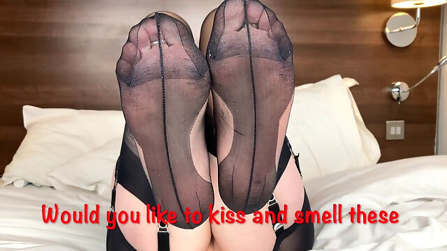 For All Nylon Foot Lovers - Mrs Mature Feet Classic Soles