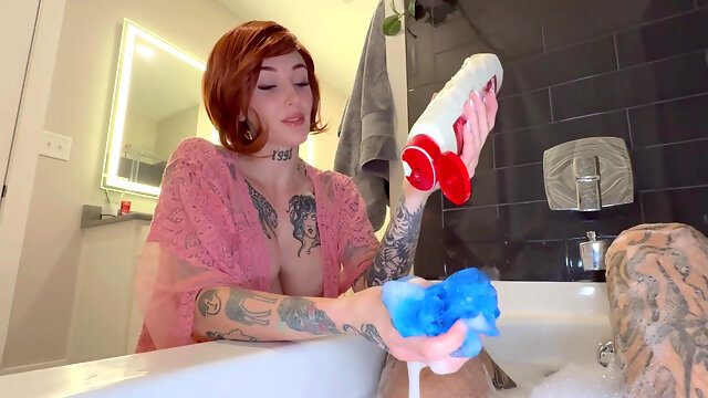 Tattooed Redhead Stepmom With Big Tits Gives Sloppy Handjob In Bubble Bath