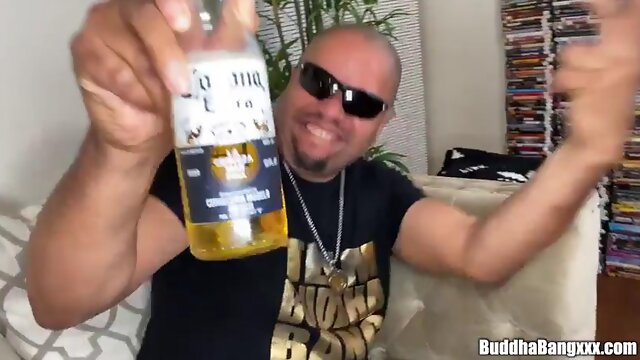 Far Buns Freak: Blowjob, Amateur  Ebony Porn