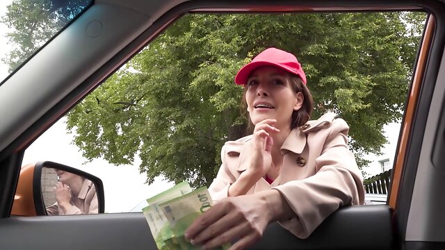 Skinny amateur slut Mia Moone gives up her pussy for some cash