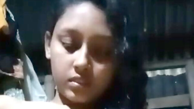 My girlfriend show me her all and pussy fingering her room