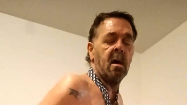 Sportintensedevantlesbaiesvitresouvertes