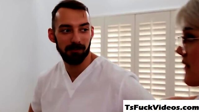 Daisy Taylor, Трансы