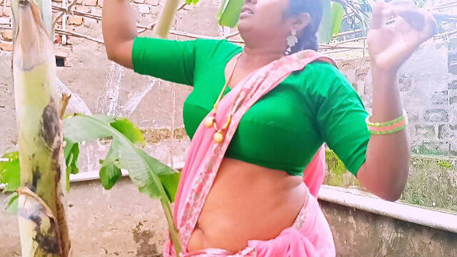 Villege Forming Hot Sexy Maid Planing Fir Fucking with Owner. Telugu Dirty Talks.part 1