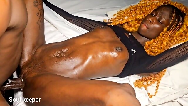 Ebony skinny MILF amateur porn