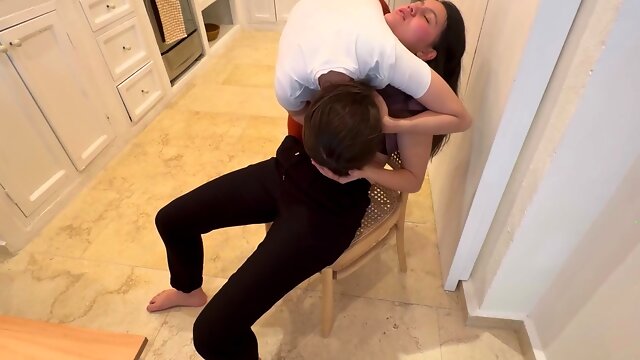 Fétis, Feleség, Leszbikus