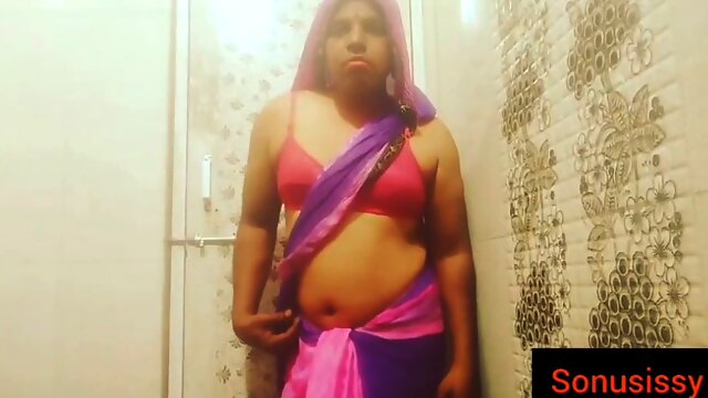 Luxurious indian sonu sissy belly button strp