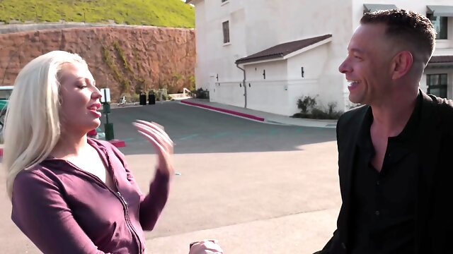 Missa Mars Does Not Waste a Big Creampie Opportunity