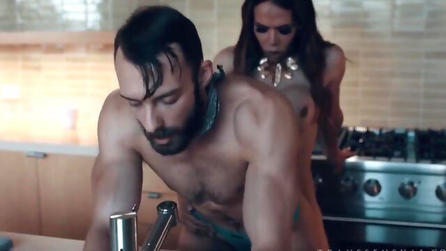 Ts Stepmom Sofie Sanders