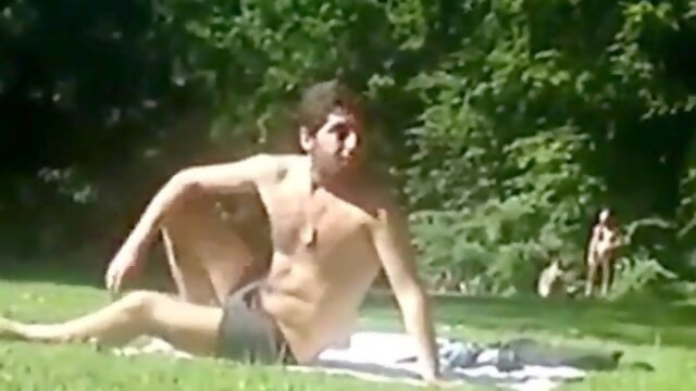 Fat-Penis Parent Wants to Have fun Outdoors with a Spy