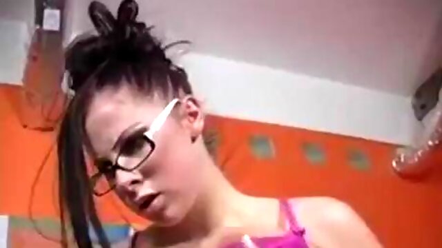 Межрассовое, Большие Сиськи