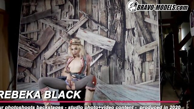 Graceful Rebeka Blacks bravo models dirt