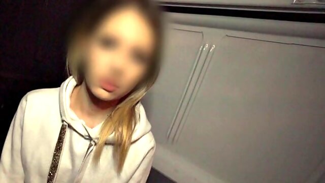 스키니, 절벽 가슴