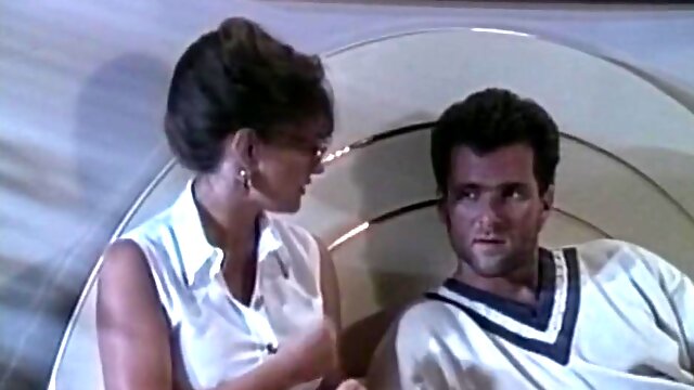 Λεσβιες, Όργιο Με Τρεις