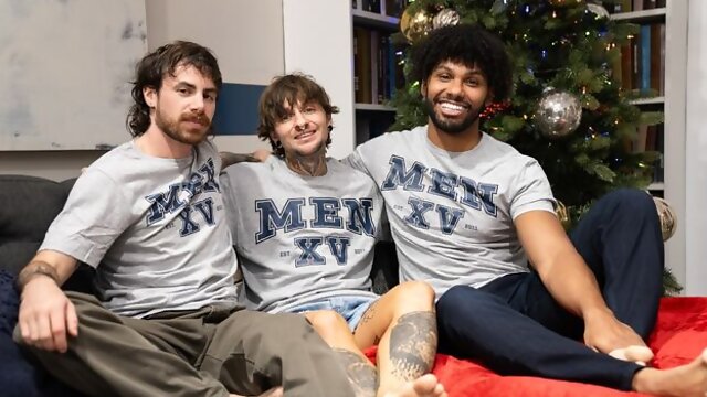 Lucky white dudes both bottom for Tony Genius