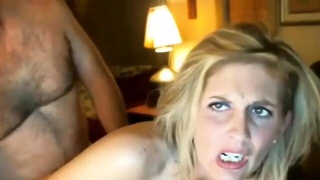 Amateur MILF Webcam Fun