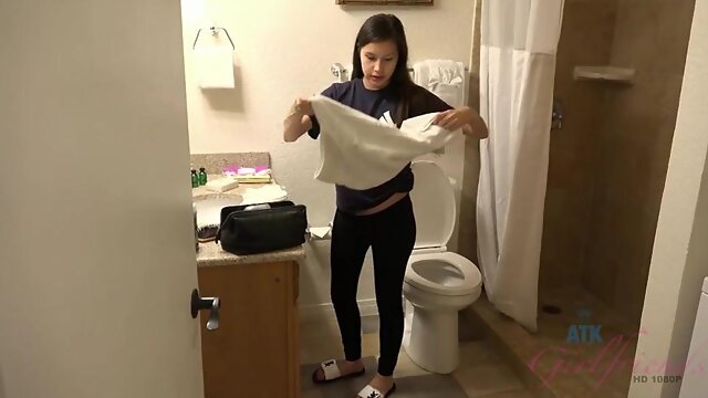 비하인드 씬, 샤워