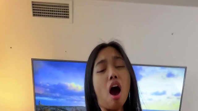 Big bootied aisan slut gettin fucked hard on my big dick like a good girl