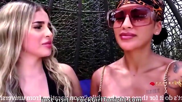 Μεγαλα Βυζια