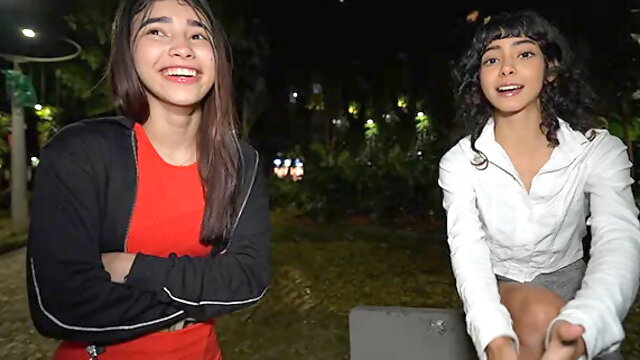 アナル, 公衆, クリームパイ, 三人, ラテン, ハードコア