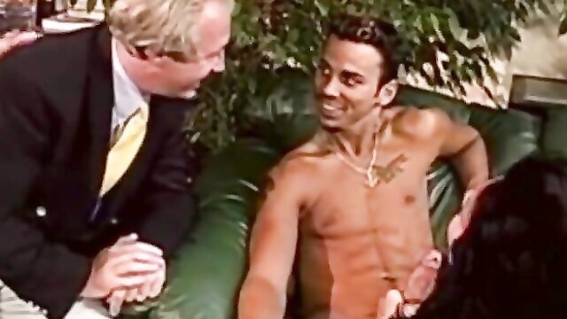 Threesome smut with hypnotic doxie from Screw My Wife Club