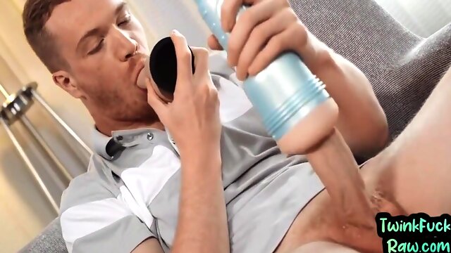 Talented Gay Jocks His Deepthroat Skills 7 Min