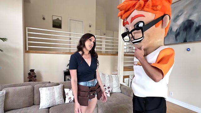 Handywoman Amiee Cambridge Tests My “Leak” with Blowjob, Riding & Facial!