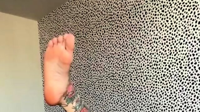 Busty tattooed freak loves nothing more than raw anal sex