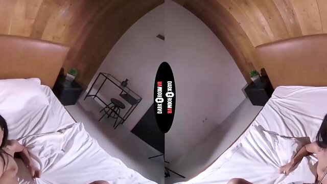 Française, Réalité