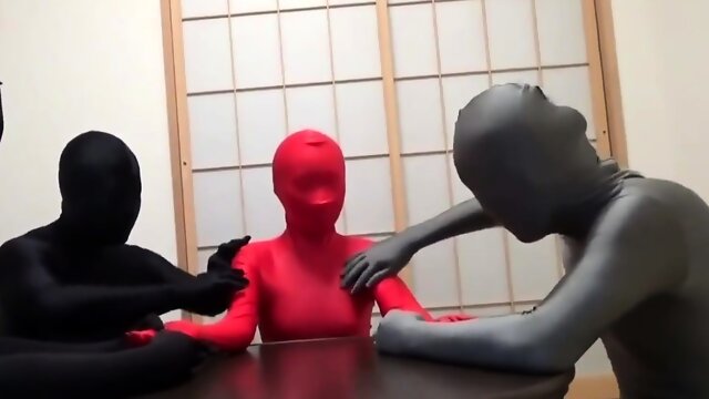 Amateur British group sex guys and females group sex video