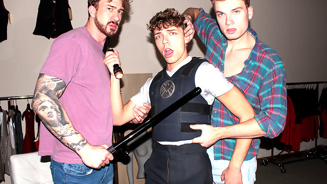 Covering the Laws Ass with Cum: Whos in Charge Now? - PigBottoms