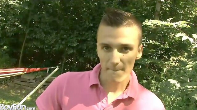 Dom Ully shows sexy feet while jerking off hard