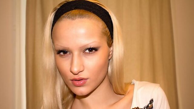 POV dick-sucking session with a passionate blonde chick Cherry Kiss