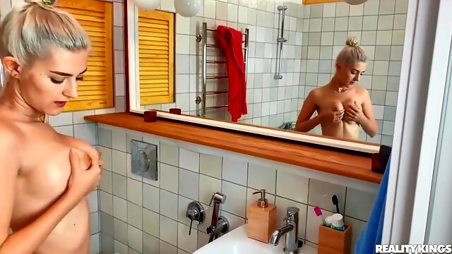 Figa, Russe, Adolescente