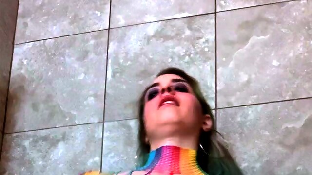 Blonde solo jerking off