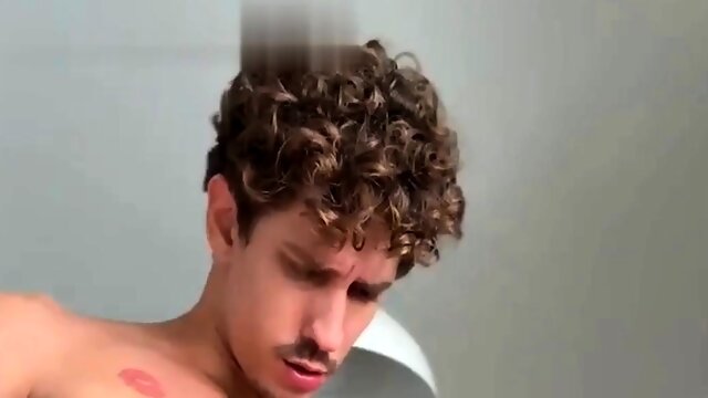Gabriel Coimbra (GabrielCoimbra) fucks Sage Anson (woodtwink