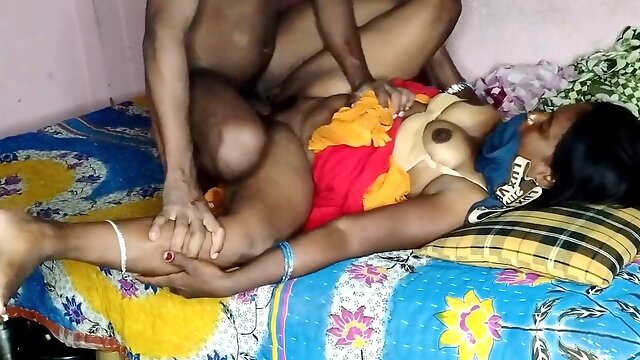 Hot mommy gets it on with an older man