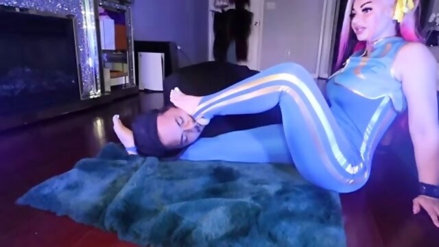 Brutal Baddies - Chun Lis Merciless Headscissors Interrogati