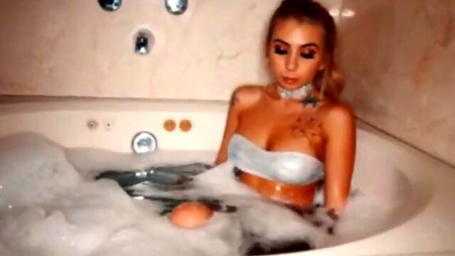 Babe flaunts after mating ft. Kat Dior: Blowjob, Amateur  Blonde Porn