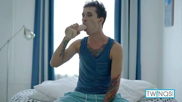 Tattooed Noah A Deep fucktoy plumb And Thick Cumshot All Over The Place!