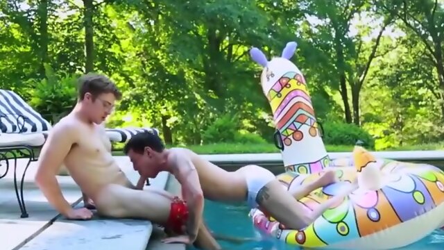 Nice Fuck In A Nice Garden Cb