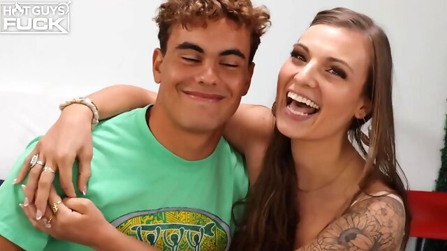 New special muscle stud carter smith joins hgf to be sated by Kenzie Love