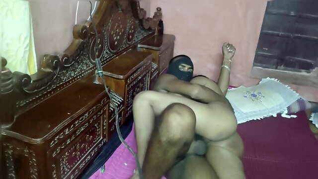 Indian Bhabhi Ki Salwar Suit Me Hot Chudai Ki Boobs Ki Chusakr Lal Kar Di