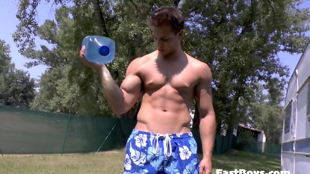 Pierre doesnt show much but looks perfect indeed