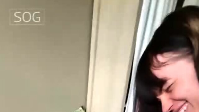 ニューハーフ, シーメールと女子, レディーボーイ