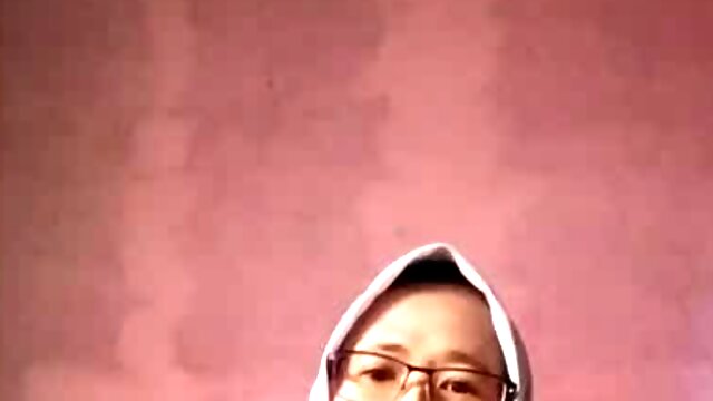 Hijab Shemale Masturbation In The Morning