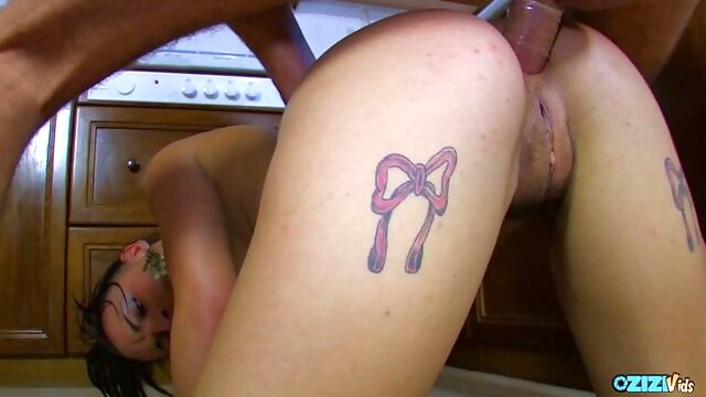 Blowjob movie with provocative baby girl from Zizi Vids